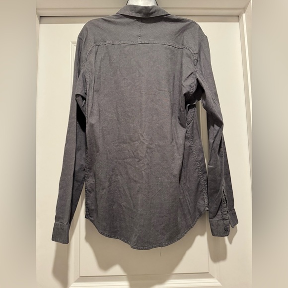 Lululemon Commission Long Sleeve Button Down *Qwick Oxford - Picture 4 of 6